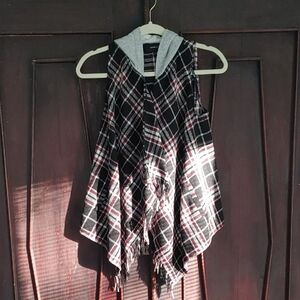 Takara Girls Plaid Hooded vest size medium